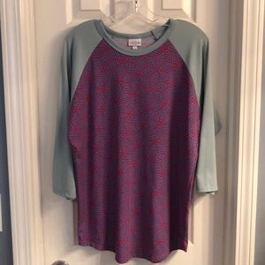 NWOT LuLaRoe Randy Baseball Tee